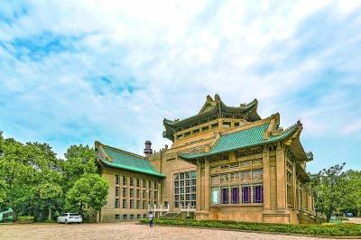 高校图书借阅量下降，大学生真是不爱读书了吗？