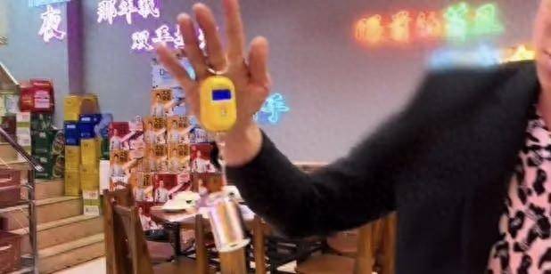 5斤龙虾复秤3斤1两，博主举报遭殴打 当地回应：已介入调查