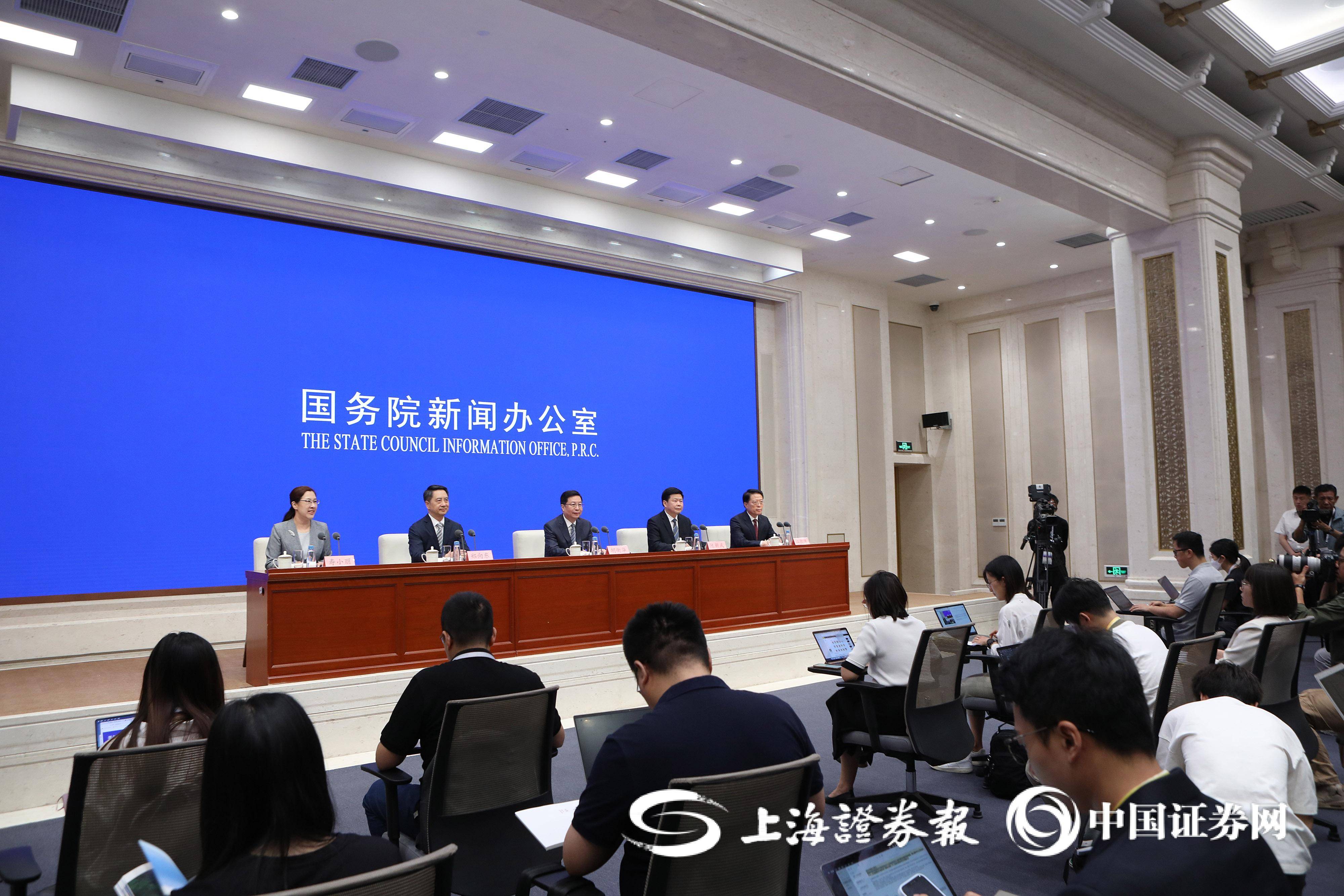重庆市市长胡衡华：重庆已经成为向西向南开放的前沿