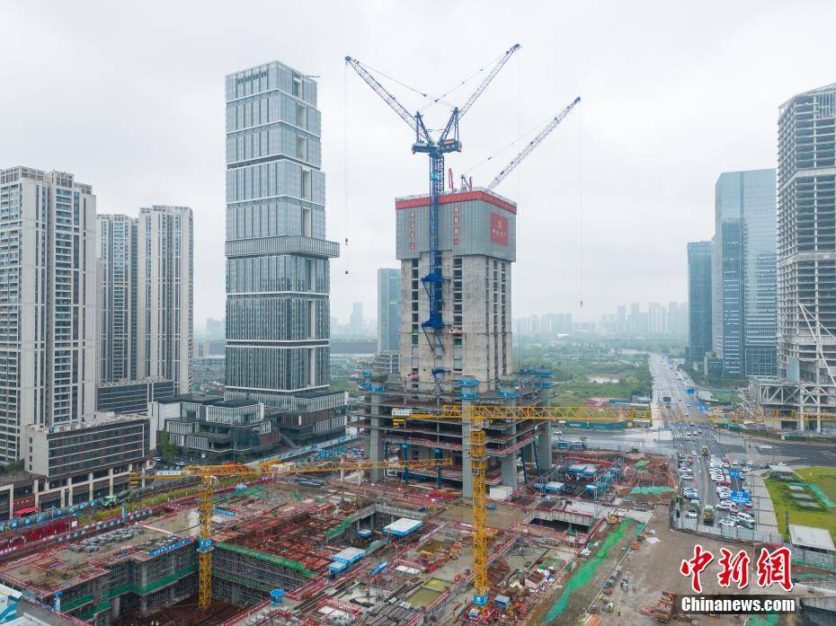 成都489米高的新地标建筑建设高度突破100米