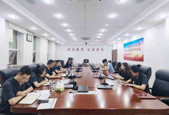 吉林省高院党组副书记、常务副院长许柏峰一行到净月法院调研指导工作