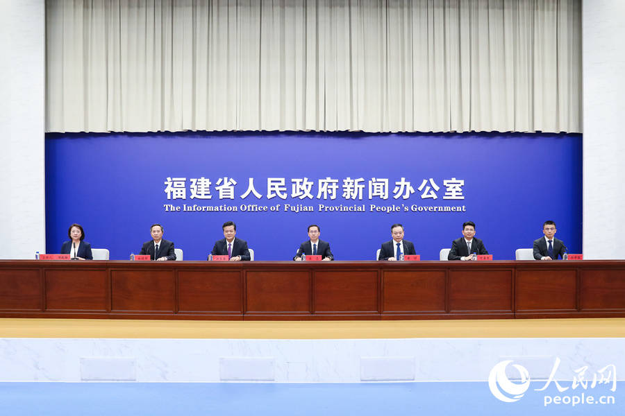 福建：允许条件成熟的大型民营企业申请下放职称评审权